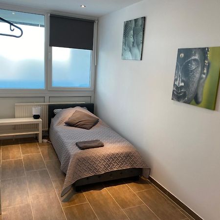 Duisburg Von Oben 3,5 Zimmer 8.Og Frisch Saniert Luaran gambar
