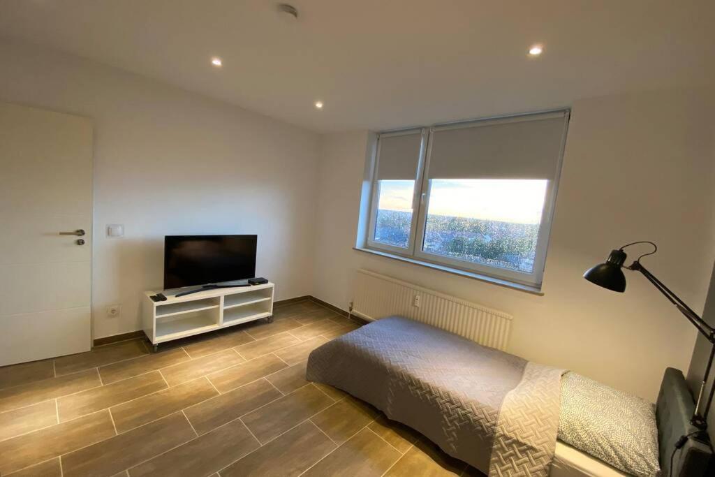 Duisburg Von Oben 3,5 Zimmer 8.Og Frisch Saniert Luaran gambar