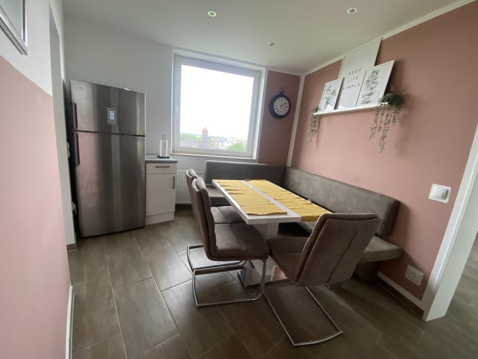 Duisburg Von Oben 3,5 Zimmer 8.Og Frisch Saniert Luaran gambar